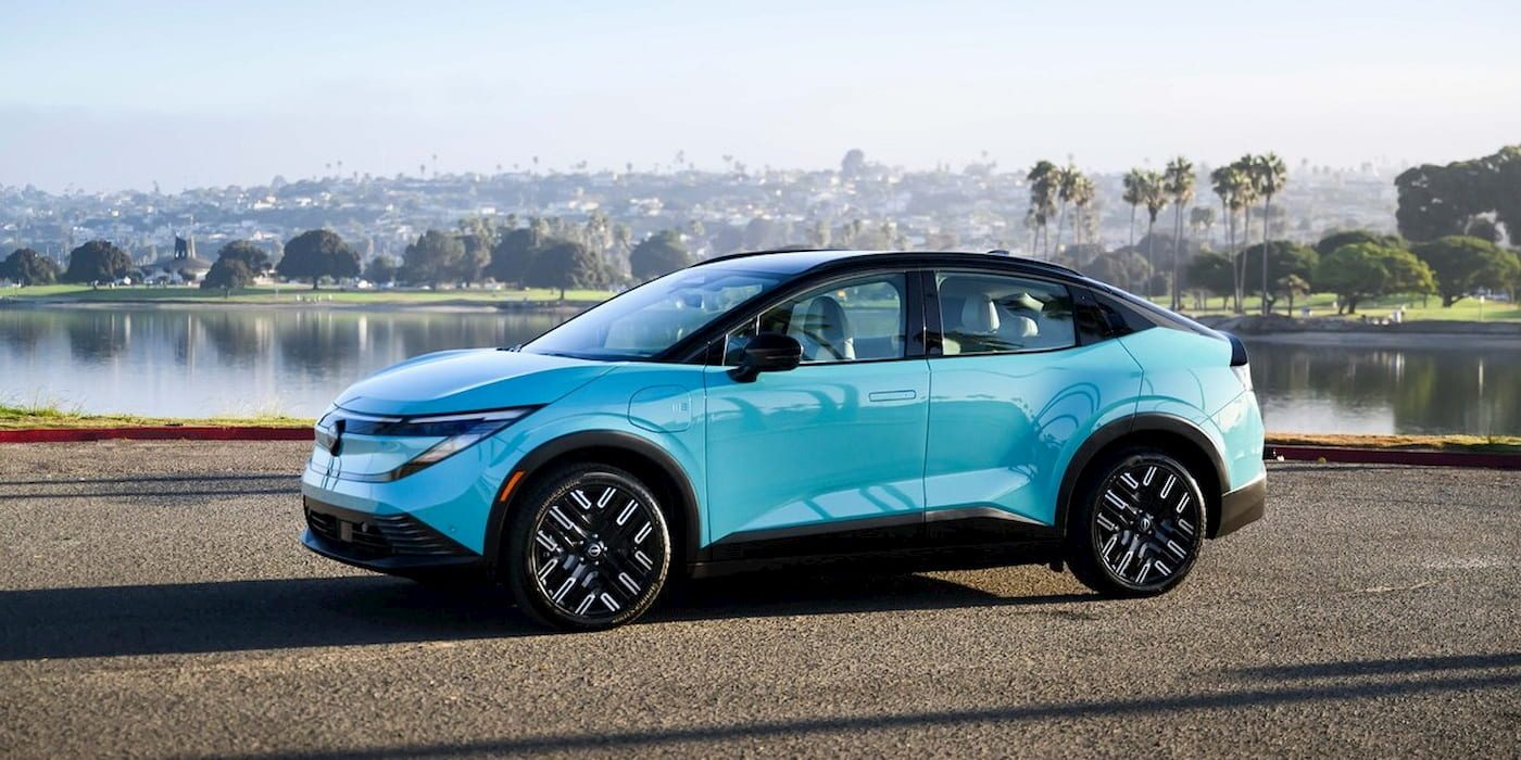 Nissan triệu hồi gần 4.000 xe Leaf EV đời 2026 sau khi Consumer Reports phát hiện lỗi dây an toàn