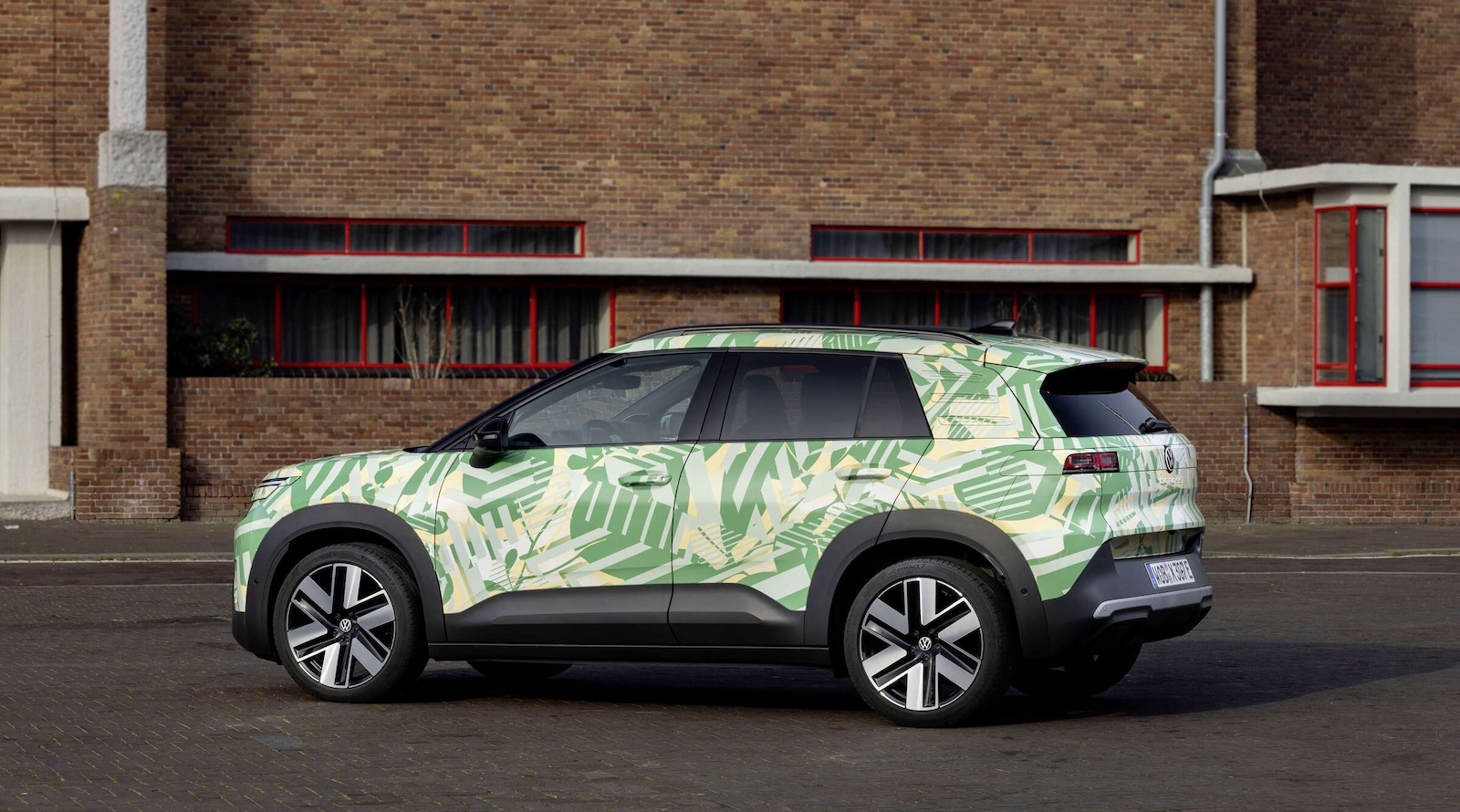 Volkswagen ID. Cross — mẫu crossover điện giá từ 700 triệu VND có thể khuấy đảo thị trường châu Âu