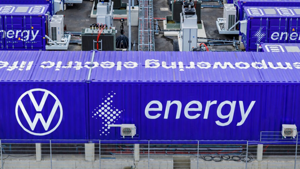 Doanh số xe điện toàn cầu giảm 11% trong tháng 2/2026 — các hãng ô tô tìm ra "kế hoạch B" bất ngờ từ pin lưu trữ năng lượng