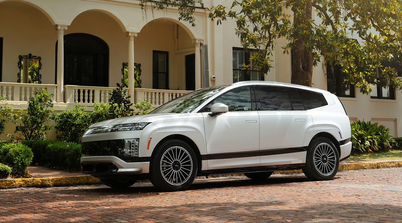 Hyundai và Kia thống trị giải thưởng an toàn IIHS 2026 — 5 mẫu xe điện đạt danh hiệu cao nhất TOP SAFETY PICK+