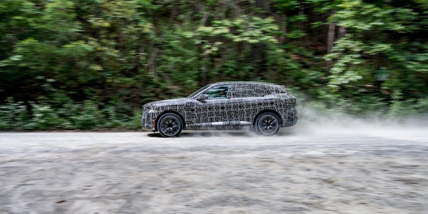 BMW iX5 lộ diện trước ngày ra mắt chính thức — SUV điện cỡ lớn với thiết kế độc đáo và pin 144 kWh