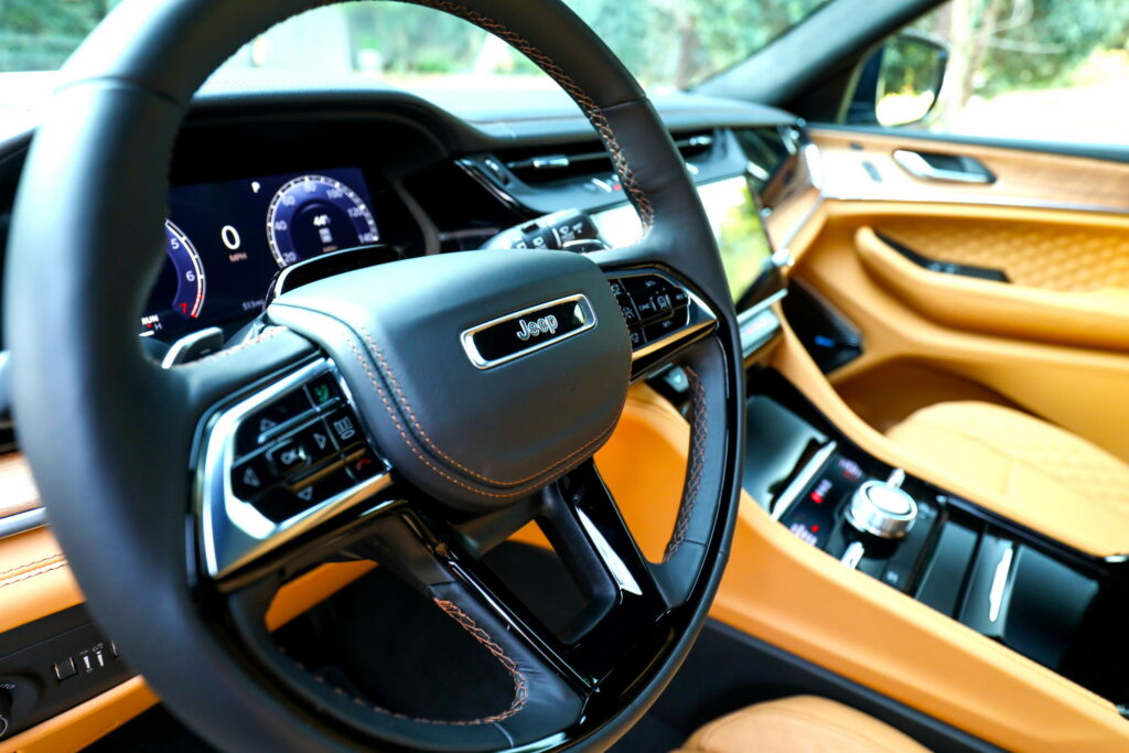 Vay mua ô tô 7 năm từng là dấu hiệu cảnh báo — giờ đã thành chuyện bình thường tại Mỹ