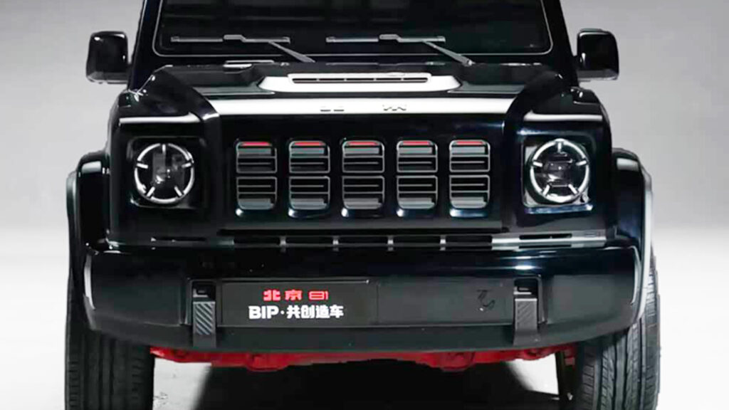 BAIC BJ81 — mẫu SUV off-road Trung Quốc trông như "con lai" của Jeep và Mercedes-AMG