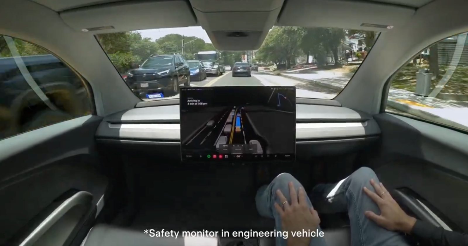 Tesla bắt đầu thử nghiệm kỹ thuật Cybercab phiên bản sản xuất đầu tiên trên đường phố Austin