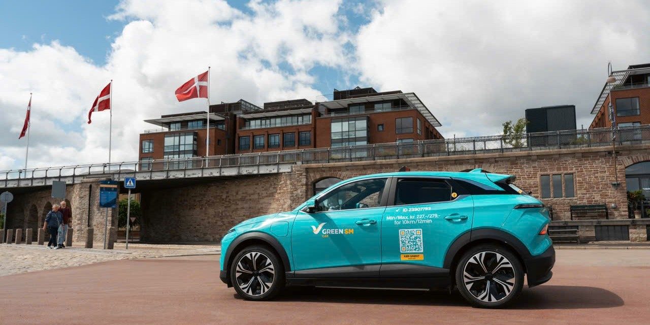 Green SM — dịch vụ taxi thuần điện VinFast chính thức ra mắt tại châu Âu