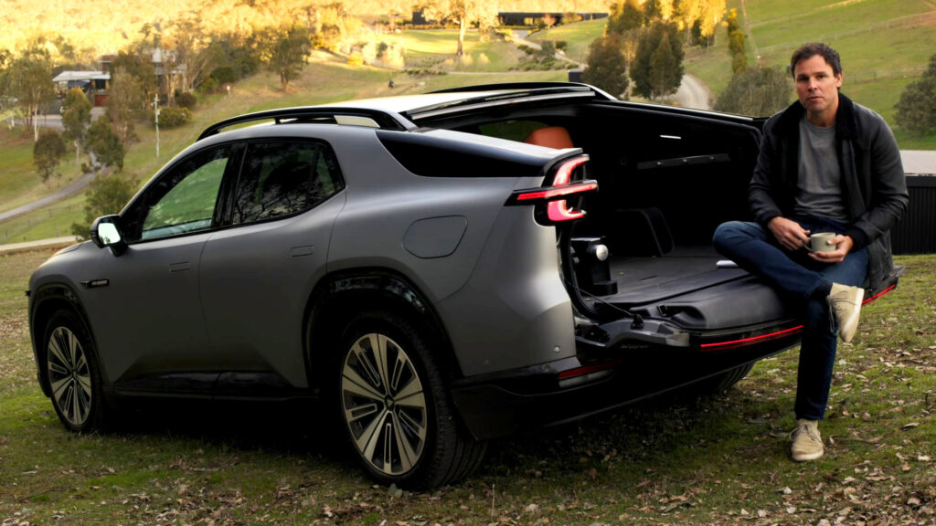 Mazda ấp ủ bán tải điện 600 mã lực — khởi đầu từ chiếc xe tải Trung Quốc "không giống xe tải"