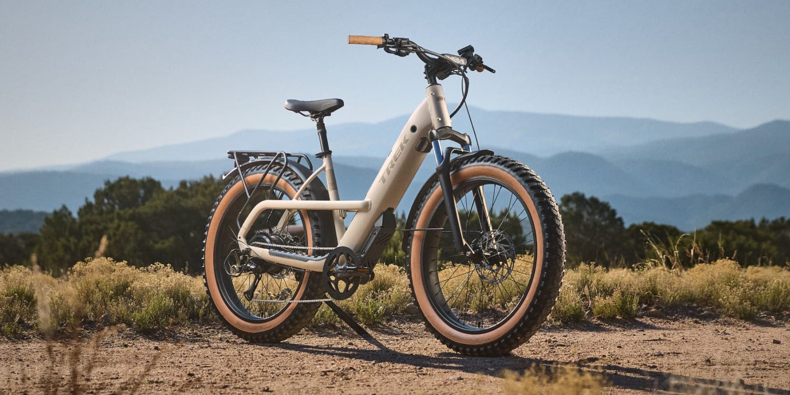 Trek ra mắt xe đạp điện bánh béo Borrego+ có tay ga — giá từ khoảng 62 triệu VND