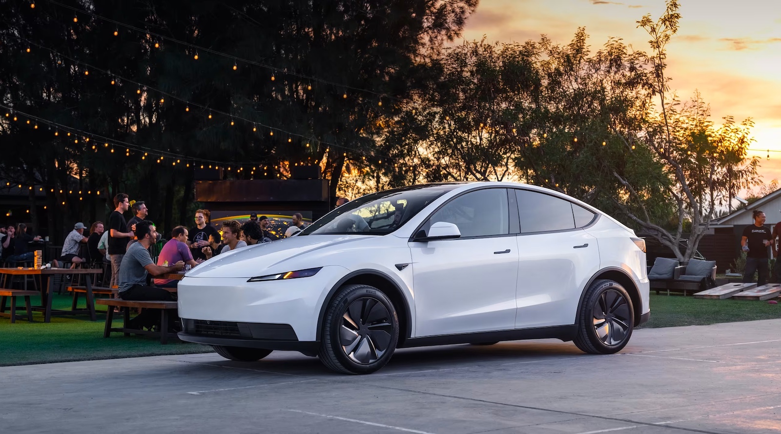 Tesla Model Y 2026 — xe bán chạy nhất thế giới có những tùy chọn nào khi mua?