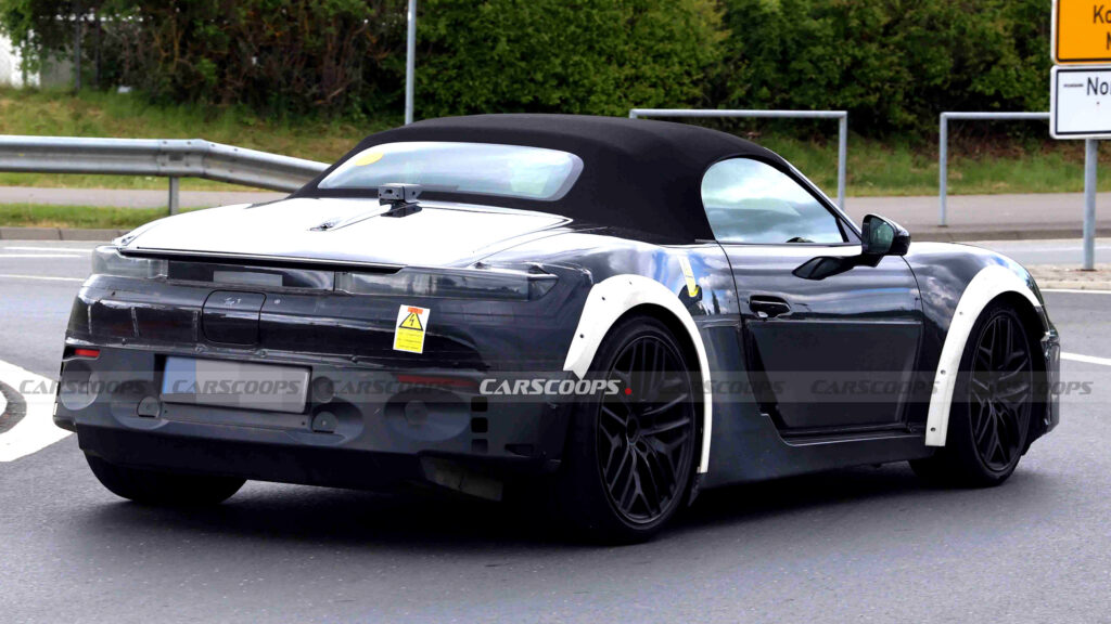 Mẫu xe kế nhiệm Audi TT lộ diện — vẫn là Porsche Boxster 'đội lốt'