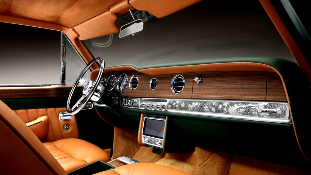 Halcyon quay lại với động cơ V8 huyền thoại trên Rolls-Royce Corniche restomod — giá từ khoảng 14,5 tỷ VND cho 60 chiếc giới hạn