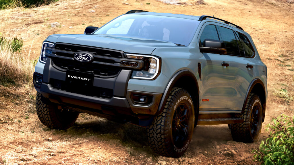 Ford Australia tung thẻ nhiên liệu 4.000 AUD kèm giảm giá sâu Ranger Hybrid — ưu đãi dành cho ai đủ tiền mua xe mới