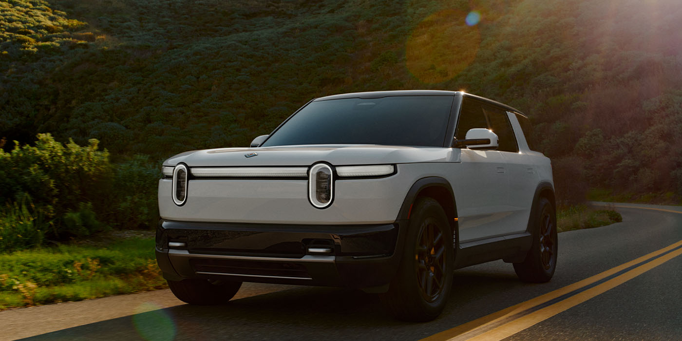 Rivian bắt đầu sản xuất SUV điện R2 chỉ 5 ngày sau khi nhà máy bị lốc xoáy tàn phá — giao xe từ mùa xuân 2026