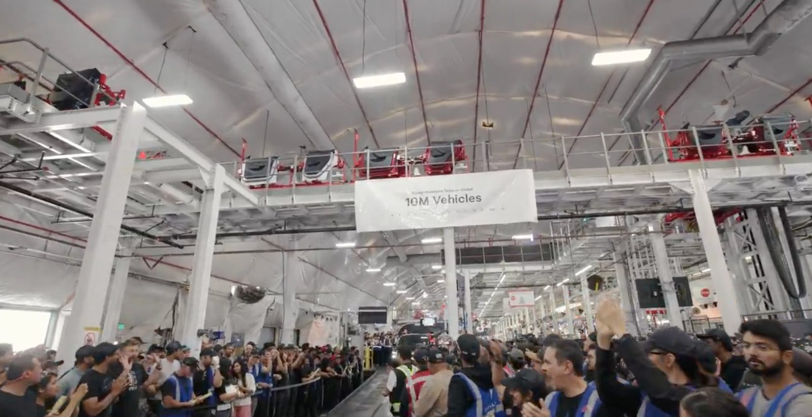 Tesla cán mốc 10 triệu xe — nhưng đà tăng trưởng xe điện đã chững lại