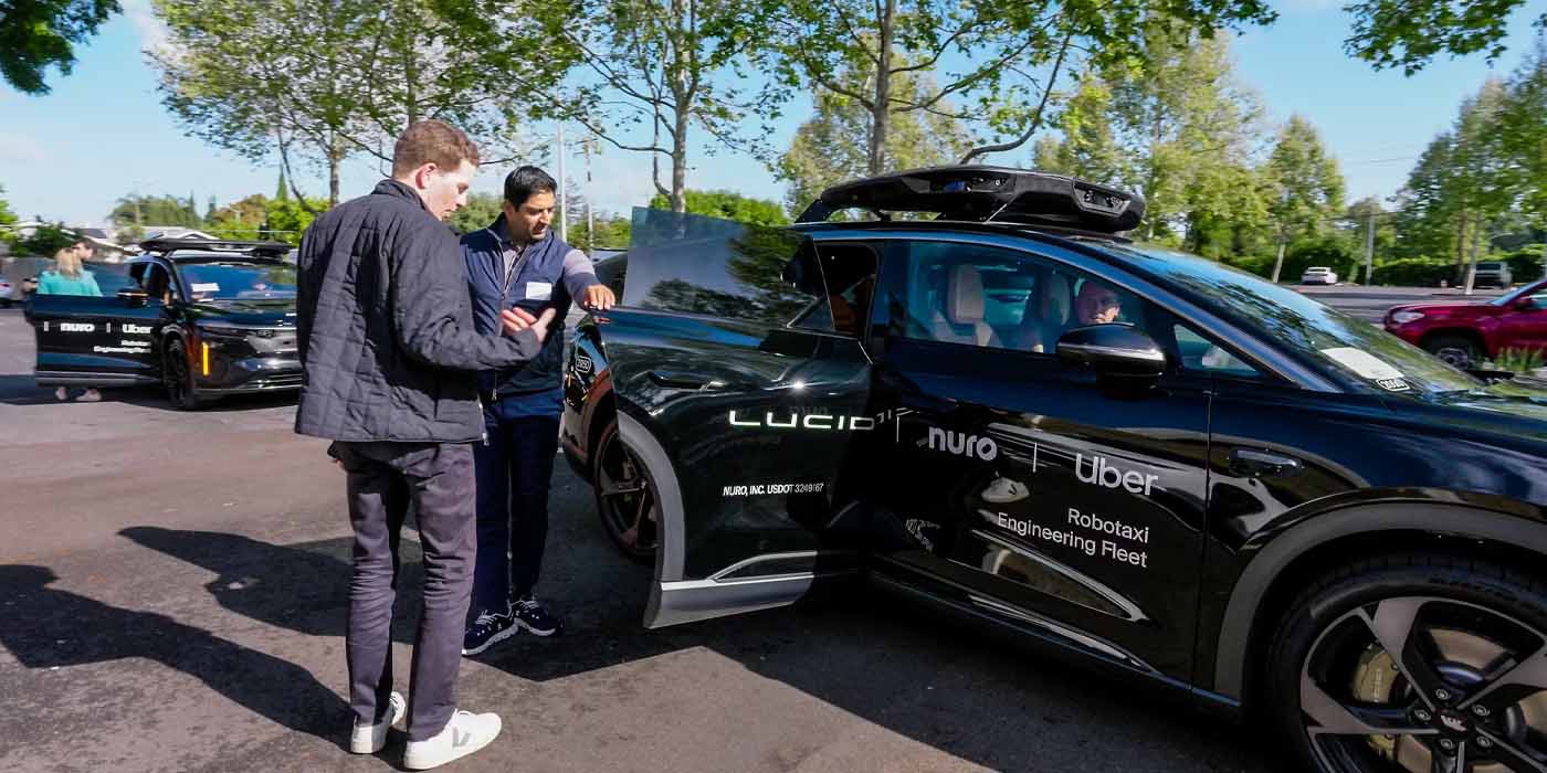 Uber bắt đầu chạy thử robotaxi Lucid Gravity trang bị hệ thống tự lái Nuro — mục tiêu triển khai 20.000 xe trên toàn cầu