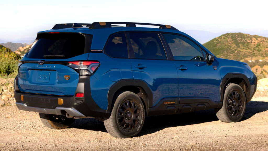 Subaru Forester Wilderness 2027 hybrid — tiết kiệm nhiên liệu hơn 25% nhưng không mất một tấc đường off-road nào