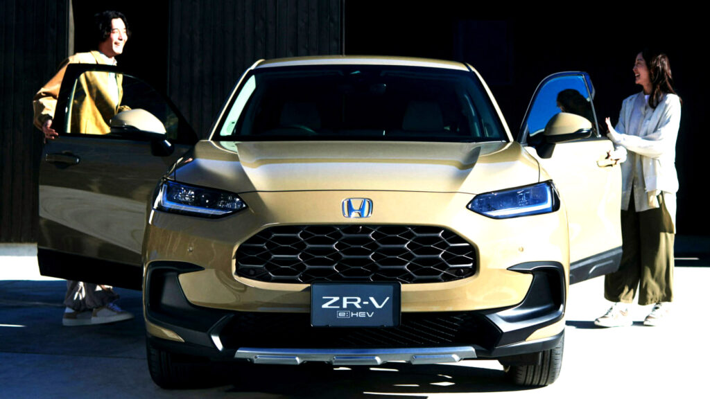 Honda ZR-V 2026 facelift tại Nhật Bản — thay đổi lớn nhất không phải thứ được thêm vào, mà là thứ Honda loại bỏ