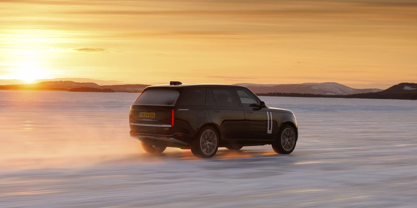 Range Rover Electric — SUV điện đầu tiên của hãng vượt trội hơn bản xăng, nhưng giá có thể trên 3,7 tỷ VND