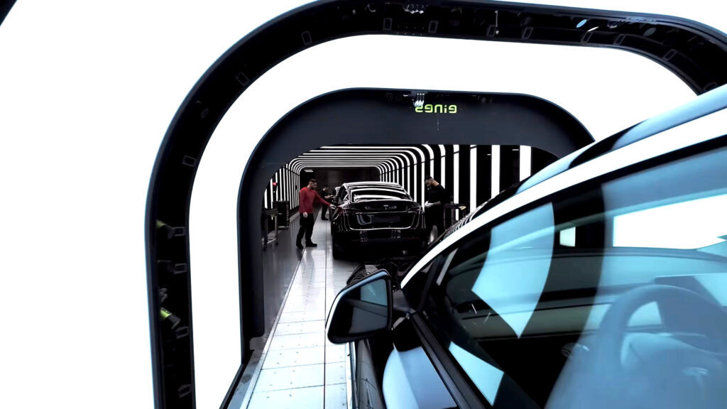 Tesla đang bí mật phát triển SUV điện cỡ nhỏ giá rẻ — mẫu xe mà Elon Musk từng gọi là "vô nghĩa"