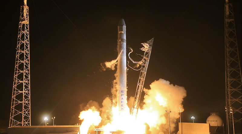 SpaceX, xAI và X có điểm gì chung? Câu trả lời có thể là Tesla — và một thương vụ sáp nhập khổng lồ đang hình thành