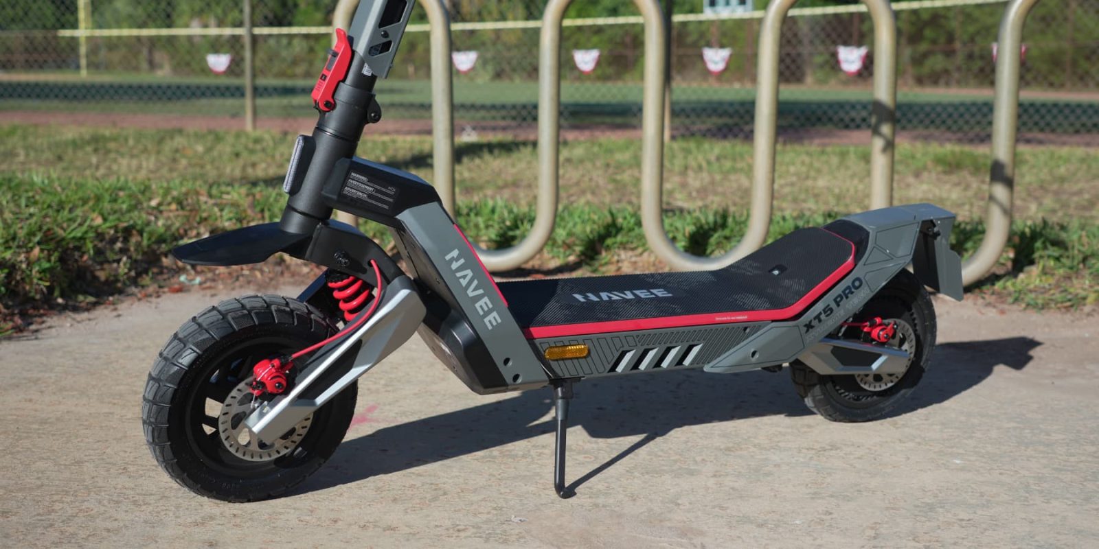 Đánh giá Navee XT5 Pro — xe scooter điện chạy hơn 50 km/h, tuyệt vời trừ một điểm nhỏ khó chịu