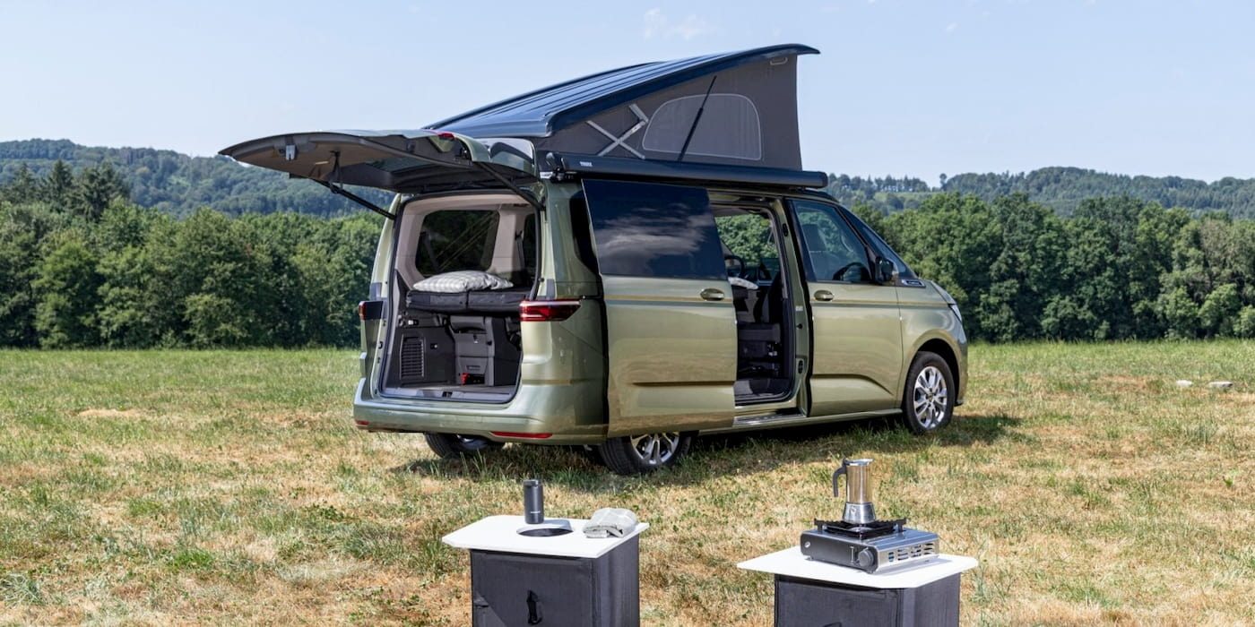 Volkswagen biến ID. Buzz thành xe van cắm trại chạy điện hoàn chỉnh — lắp đặt chỉ trong vài phút