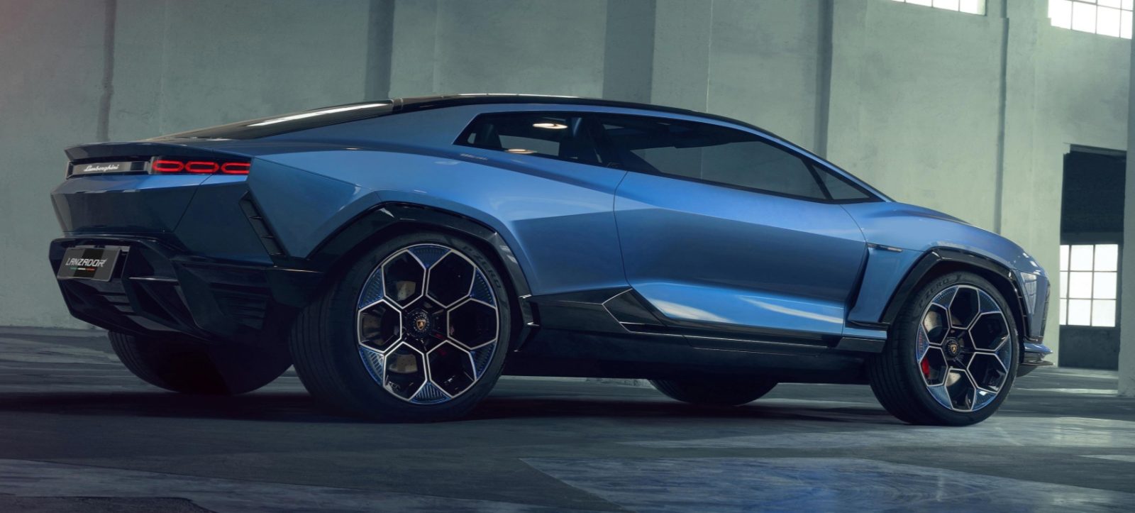 Lamborghini tuyên bố công nghệ xe điện "chưa đủ chín muồi" — hoãn ra mắt EV đầu tiên đến sau năm 2030