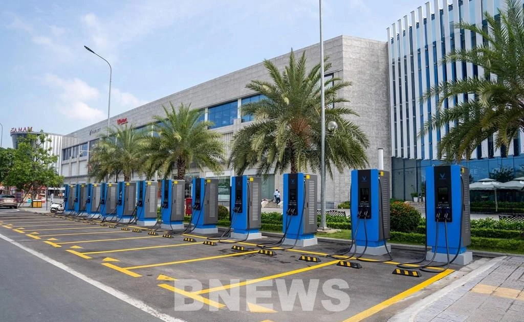 Cập nhật trạm sạc 22/04: Hơn 17.100 trạm sạc trên TramSac.me — Tasco Auto bắt tay Ford mở 89 điểm sạc, Thủ tướng yêu cầu hoàn thiện quy chuẩn trạm sạc chung cư trước 30/04