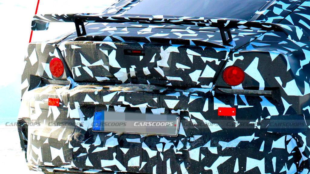 Mercedes-AMG GT 4-Door chạy điện lộ diện với cánh gió cố định và 1.341 mã lực — sẵn sàng đối đầu Porsche Taycan Turbo GT