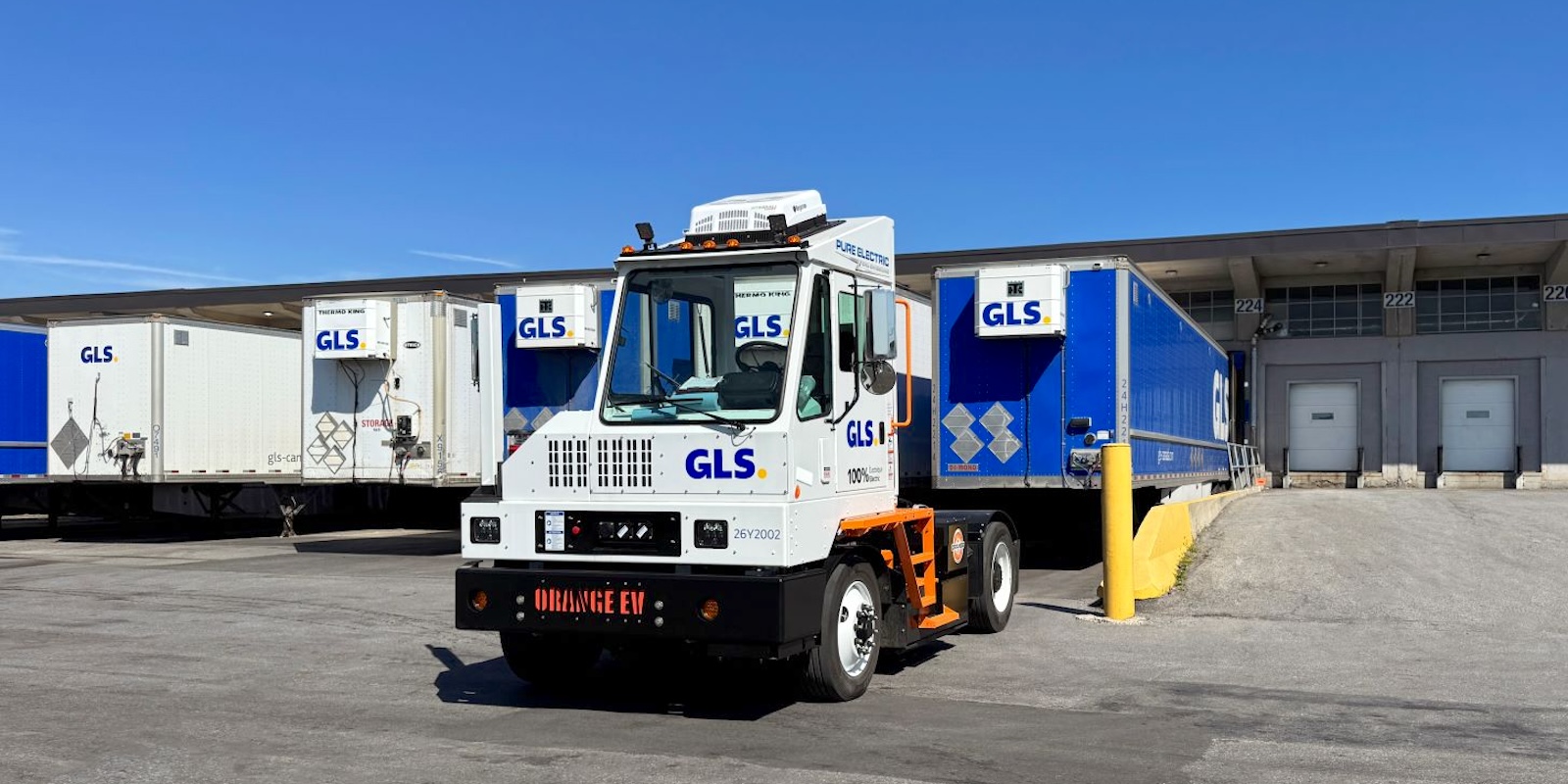 GLS Canada triển khai đầu kéo sân bãi điện Orange EV tại Montreal, Toronto và Winnipeg — mỗi xe giảm tới 90 tấn CO₂ mỗi năm