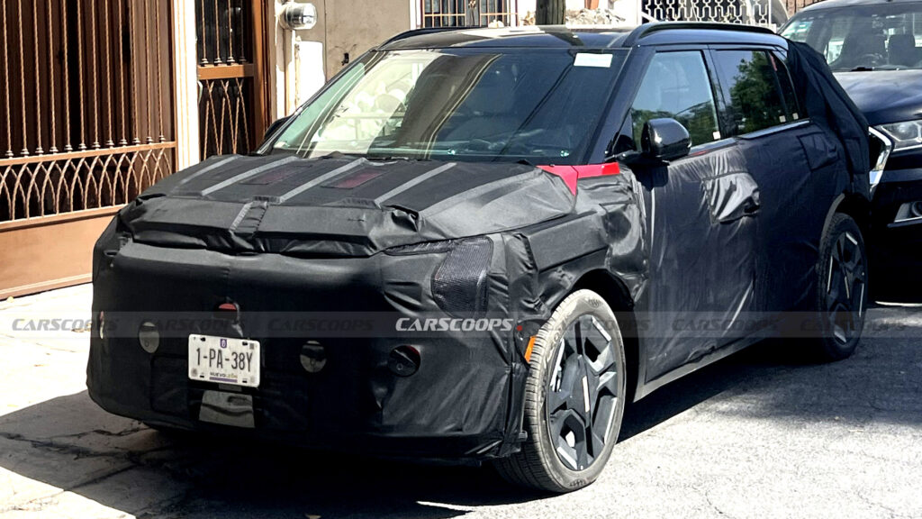 Kia EV3 giá khoảng 750 triệu VND liên tục bị bắt gặp chạy thử tại Mexico — dấu hiệu sắp ra mắt thị trường Bắc Mỹ?