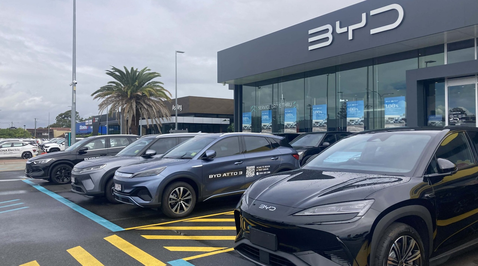 Úc lập kỷ lục doanh số xe điện trong tháng 3/2026 — cứ 4 xe bán ra thì có 1 xe cắm sạc, BYD vượt mặt Tesla