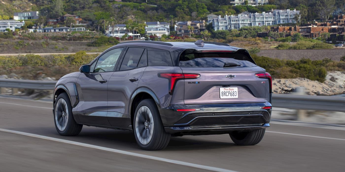 Chevy Blazer EV 2027 giữ nguyên giá bán dù được nâng cấp cổng sạc NACS và nhiều tính năng mới