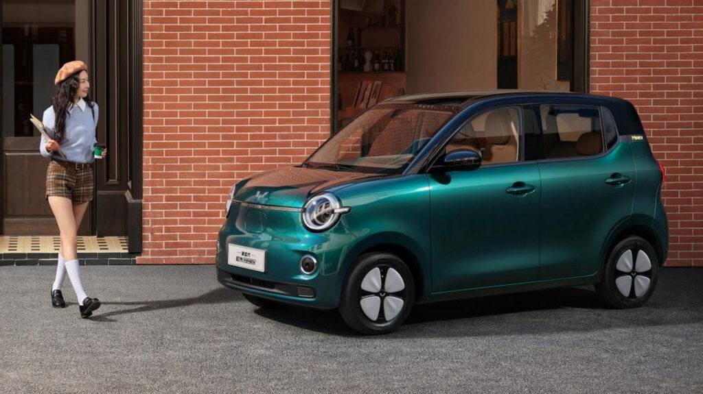 Xe điện rẻ nhất của GM vừa ra mắt thế hệ thứ 5 chỉ sau 6 năm — Wuling Hongguang Mini EV bán được 1,9 triệu chiếc