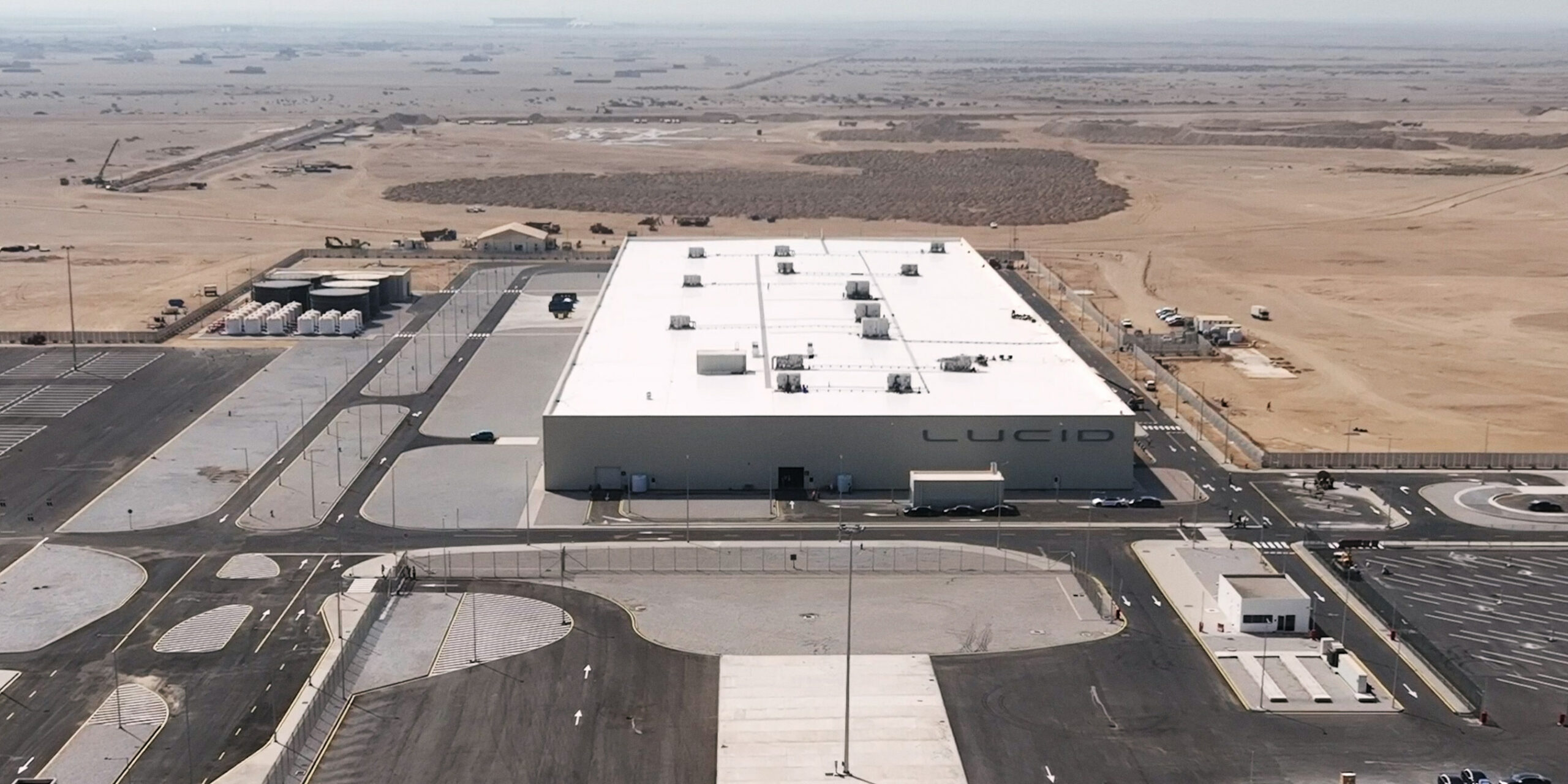 Lucid Motors và nhà máy xe điện nằm giữa "vùng đứt gãy" địa chính trị Trung Đông