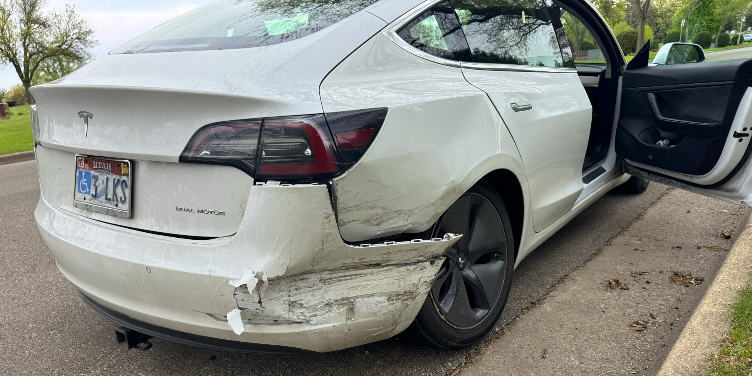 Tôi đã phá hỏng chiếc Tesla Model 3 yêu quý — và hành trình đầy gian nan để tìm xe thay thế