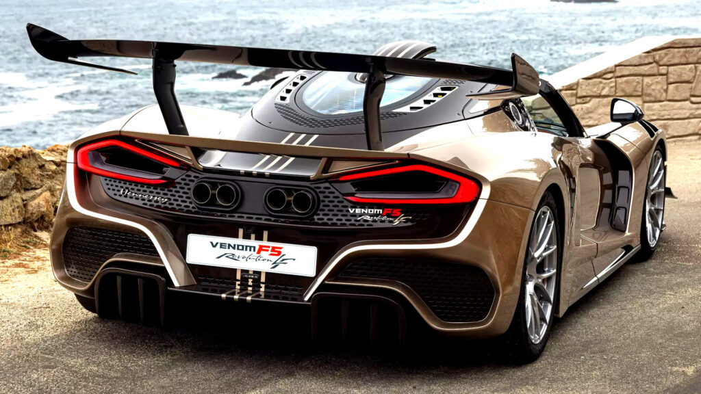 Hennessey Venom F5 Revolution LF — siêu xe 2.031 mã lực với hộp số sàn 6 cấp gài cổng: thiên tài hay liều lĩnh?