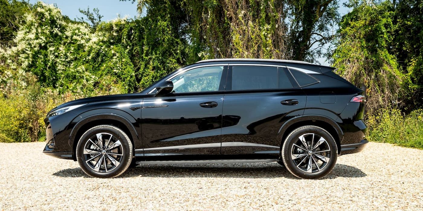 MG sẽ ra mắt xe PHEV đầu tiên trang bị pin bán thể rắn vào năm 2027 — bắt đầu với MG ZS
