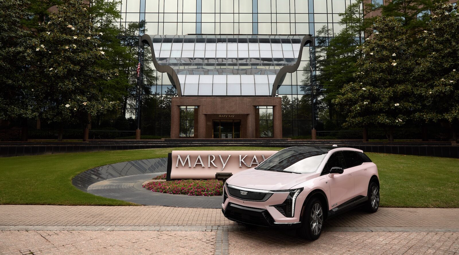 Doanh số xe điện Cadillac tăng mạnh trong quý 1/2026 — điểm sáng giữa thị trường Mỹ ảm đạm